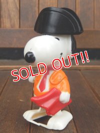 ct-170803-34 Snoopy / AVIVA 1970's Wind Up Walker "Bull Fighter"