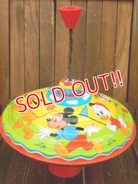 ct-170901-03 Walt Disney's / 1960's-1970's Spin a Top Tin Toy