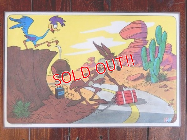 画像1: ct-171001-22 Looney Tunes / PEPSI 1976 Place Mat "Road Runner & Wile E. Coyote"