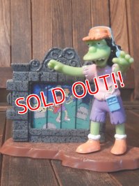 ct-141007-02 Otto Mann / Burger King 2002 Creepy Classics Meal Toy