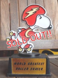 ct-171206-49 Snoopy / AVIVA 1970's Trophy "World Greatest Roller Skater"
