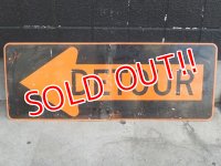 dp-171206-80 DETOUR Road Sign