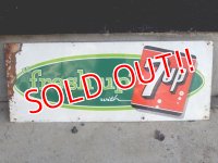 dp-171206-41 7up / 1960's Metal Sign