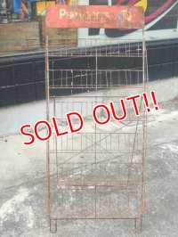dp-180110-24 PermaBooks / 1950's Wire Rack