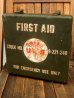 画像1: dp-180201-13 1940's U.S.FIRST AID KIT BOX (1)