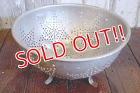 dp-171206-76 Vintage Colander