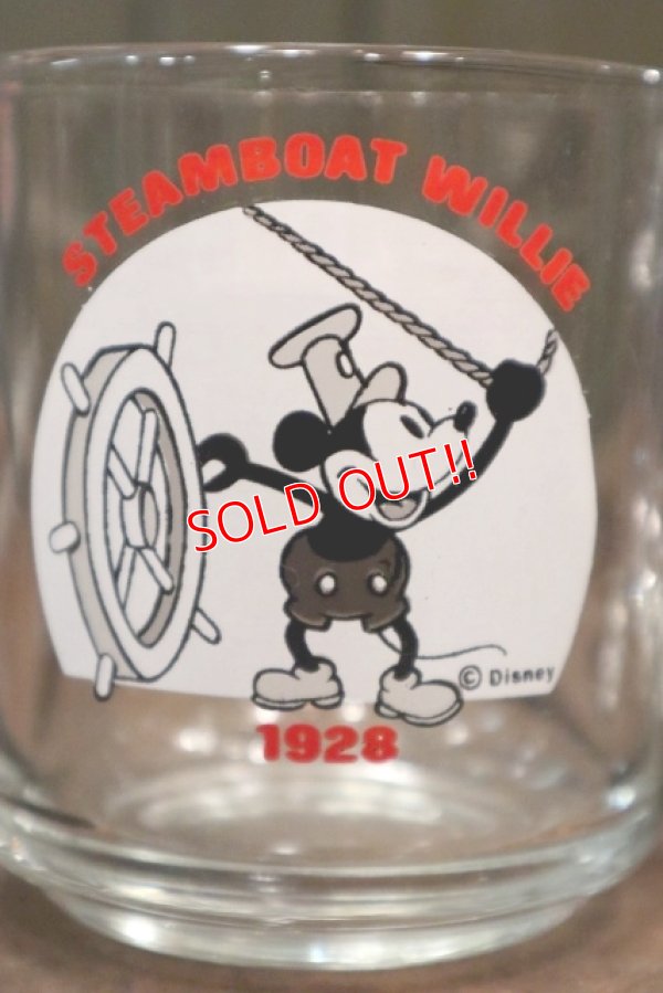 画像2: gs-141217-08 Mickey Mouse / Anchor Hocking 1970's Mug "Steamboart Willie"