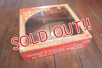 dp-180302-28 Huntley & Palmers / 1940's Biscuits Can