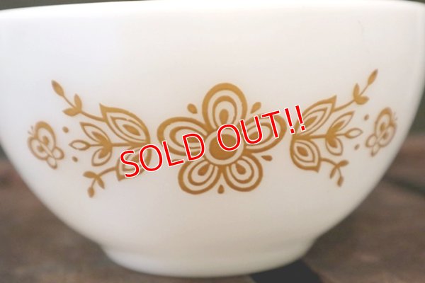 画像2: dp-180302-59 Pyrex / 1960's-1970's Butterfly Gold Mixing Bowl (S)