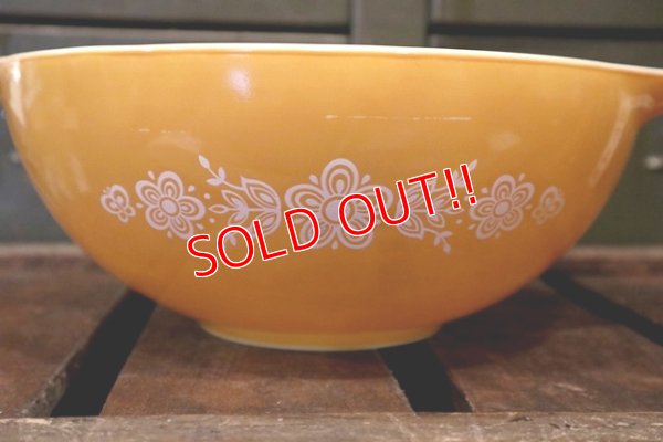 画像2: dp-180302-60 Pyrex / 1960's-1970's Butterfly Gold Mixing Bowl (L)