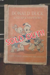 ct-160106-22 Donald Duck and His Nephews / 1960's Book