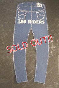 dp-180508-19 Lee Riders / Bookmark