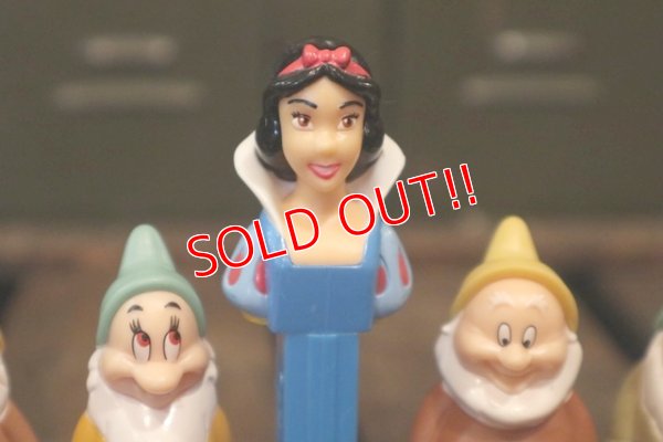 画像4: pz-130917-04 Snow White & 7 Dwarfs / PEZ Dispenser Set