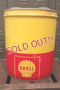 dp-180601-05 SHELL / 1975 5 Gallon Oil Can