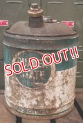 dp-180701-22 Quaker State / 1960's 5 Gallon Oil Can