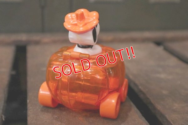 画像5: nt-180701-07 Snoopy Joe Cool / Jack-o'- Lantern Candy Container Car