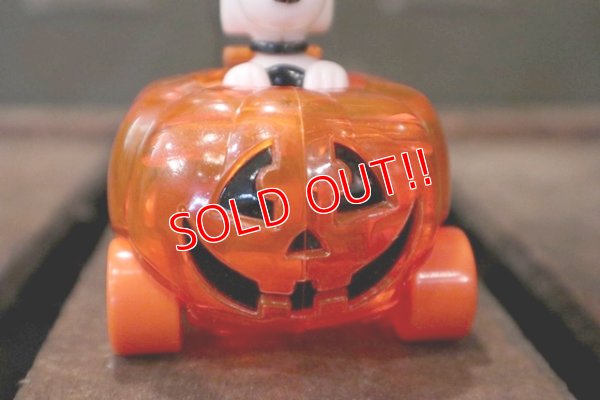 画像3: nt-180701-07 Snoopy Joe Cool / Jack-o'- Lantern Candy Container Car