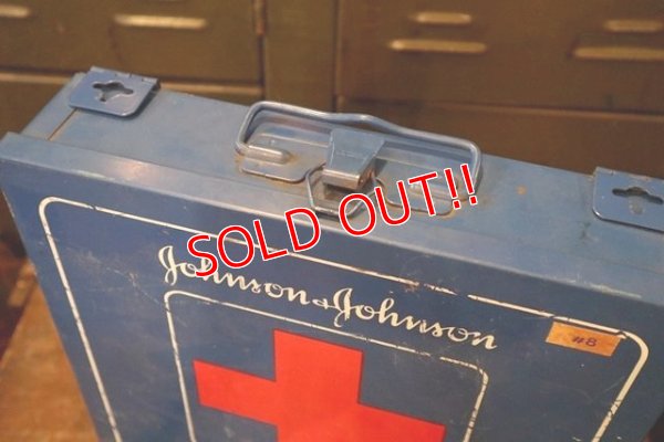 画像3: dp-180701-98 Johnson & Johnson / 1960's-1970's First Aid Kit Box