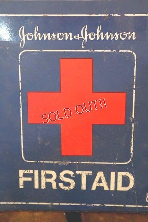 画像2: dp-180701-98 Johnson & Johnson / 1960's-1970's First Aid Kit Box