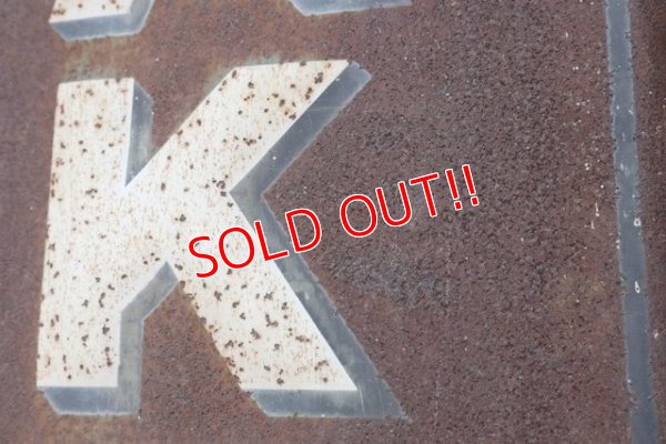 画像6: dp-180801-07 QUAKER STATE MOTOR OIL / 1940's Metal Sign