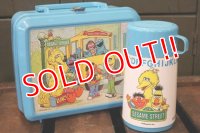 ct-180801-07 SESAME STREET / Aladdin 1980's Lunchbox & Bottle