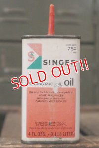 dp-180701-39 Singer / Vintage Sewing Machine Handy Oil Can