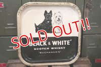 dp-180801-44 Black & White Scotch Whisky / Vintage Tin Tray