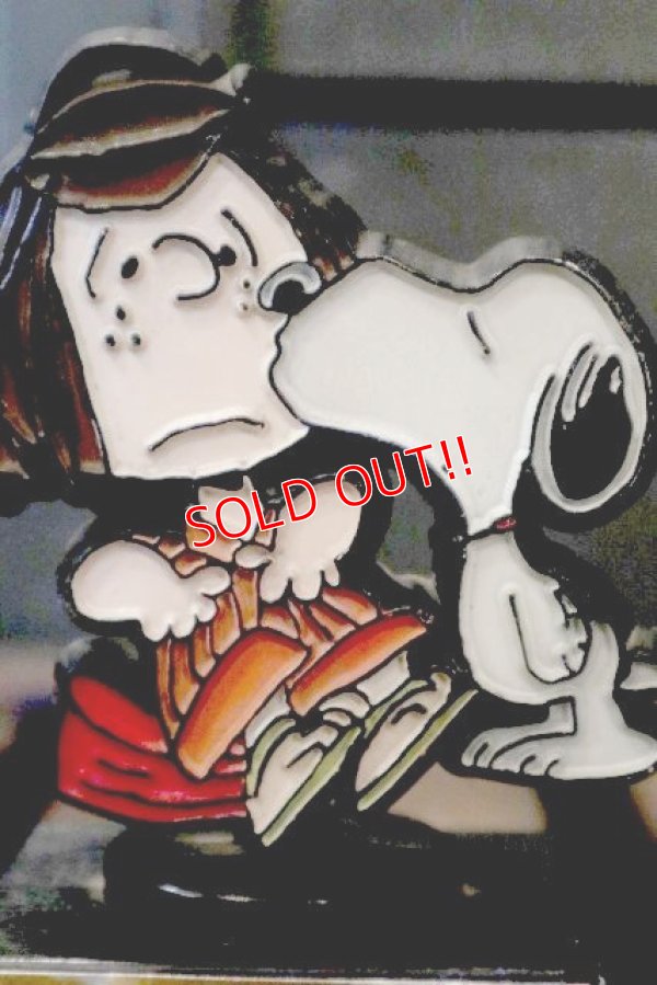 画像2: ct-180801-45 Snoopy / AVIVA 70's Trophy " A Kiss A Day Keeps The Blahs Away!"