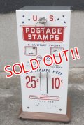 dp-180901-06 U.S. Postage Stamps / 1960's Vending Machine