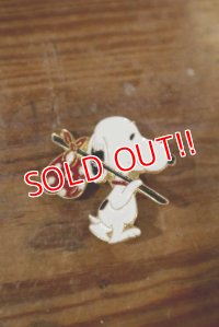 ct-180901-235 Snoopy / AVIVA 1970's-1980's Pins