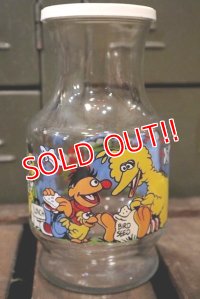 ct-181001-17 SESAME STREET / Anchor Hocking 1980's Glass Jug
