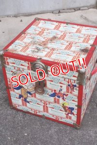 dp-181001-22 Budweiser / 1980's Trunk Box