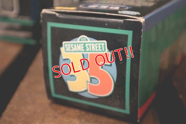 画像13: pz-160901-151 SESAME STREET / 35th Anniversary PEZ Dispenser Set