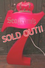 dp-181101-23 Seagram's 7 Crown Whiskey / 1970's-1980's Lighted Sign