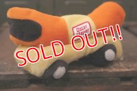 ct-181101-100 The Oscar Mayer / Wienermobile Bean Bag Toy