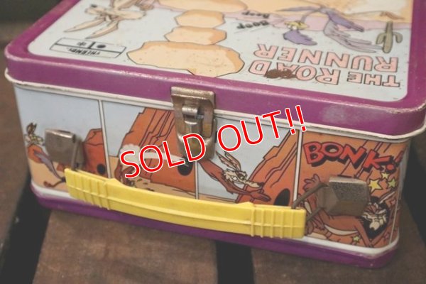 画像11: ct-181101-109 Road Runner / Thermos 1970's Metal Lunch Box