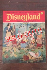 ct-170801-01 Disneyland Magazine / November 21,1972 NO.41