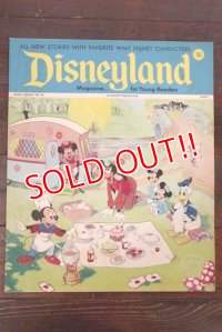 ct-170801-01 Disneyland Magazine / February,6 1973 NO.52