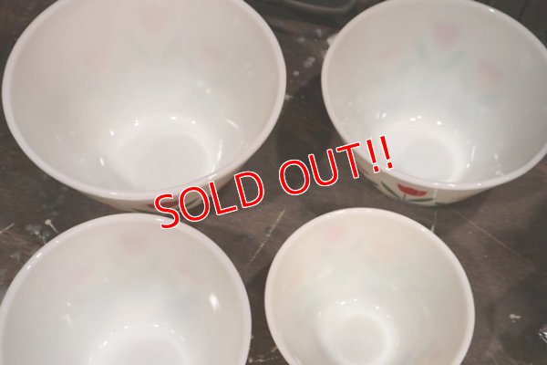 画像6: dp-181101-30 Fire-King / 1950's Tulip Mixing Bowl Set