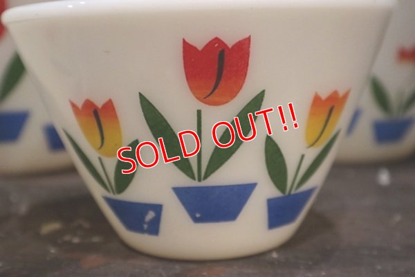 画像8: dp-181101-30 Fire-King / 1950's Tulip Mixing Bowl Set