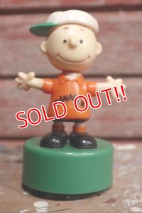 ct-190101-09 Charlie Brown / IDEAL 1970's Push Puppet