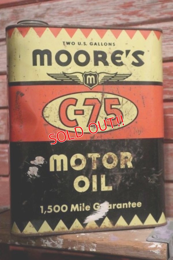 画像1: dp-190201-44 MOORE'S / C-75 2 U.S.Gallon Motor Oil Can