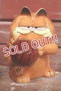 ct-190301-15 Garfield / 1980's Ceramic Coin Bank "Basketball"