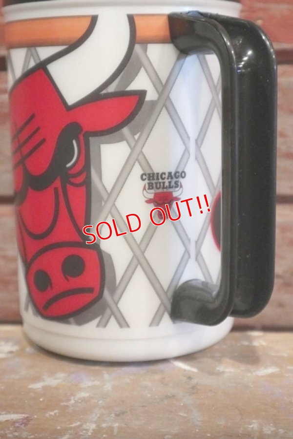 画像5: dp-190301-40 CHICAGO BULLS × DUNKIN' DONUTS / 1990's Plastic Mug
