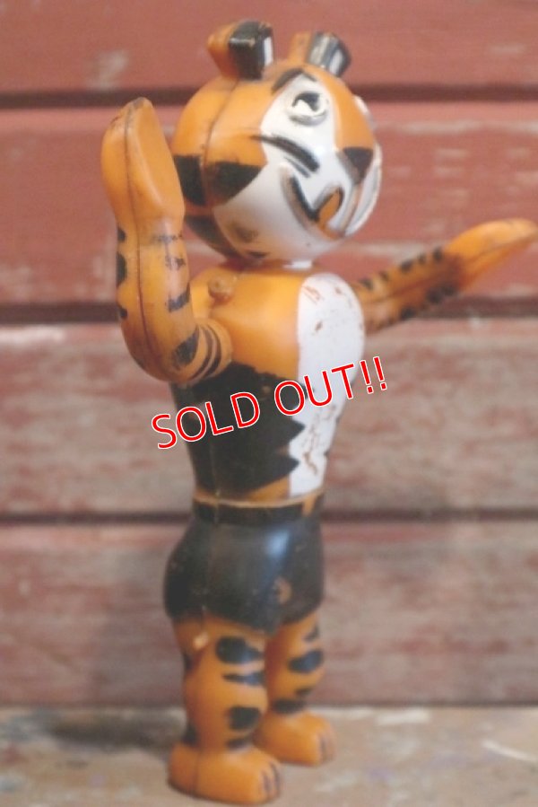 画像5: ct-190401-38 Kellogg's / Tony the Tiger 1967 Swimmer Toy