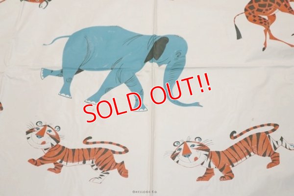 画像3: ct-190401-12 Kellogg's / Tony the Tiger 1960's Vinyl Table Sheet