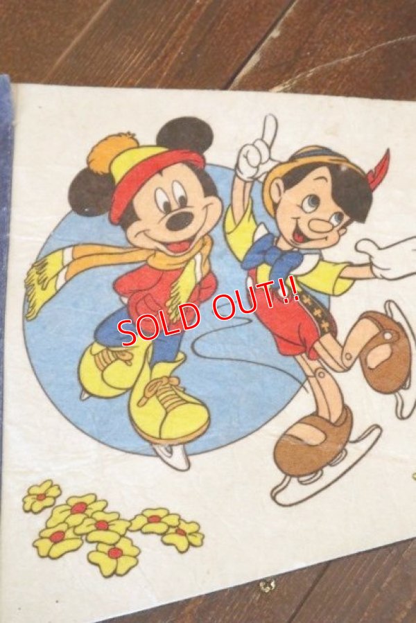 画像1: ct-190402-28 Walt Disney's / Magic Kingdom on Ice 1990's Pennant