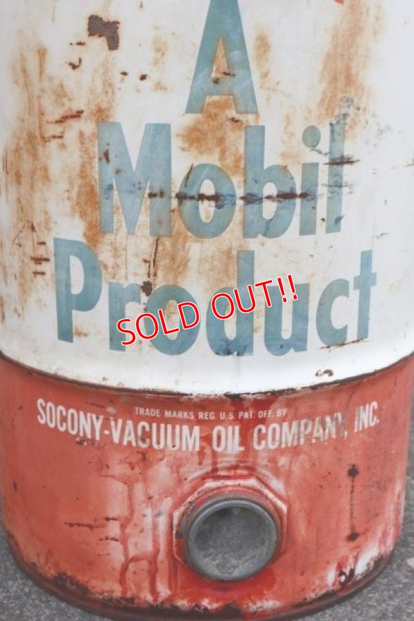 画像3: dp-190508-18 Mobil / 1950's 15 U.S.Gallons Oil Can