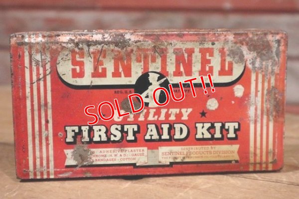 画像1: dp-190522-28 SENTINEL / 1940's Utility First Aid Kit Box