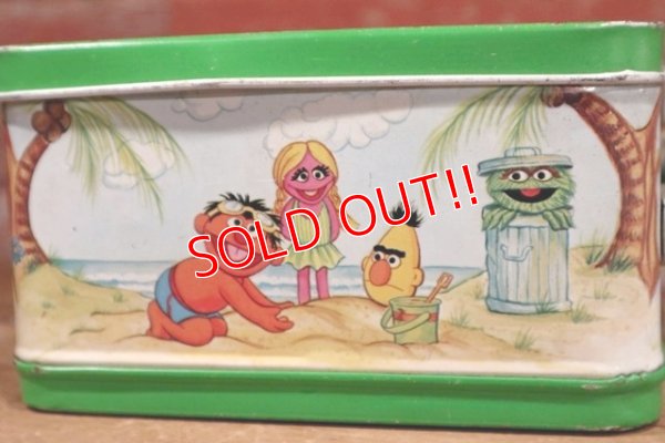 画像6: ct-190605-76 Sesame Street / Aladdin 1983 Metal Lunch Box